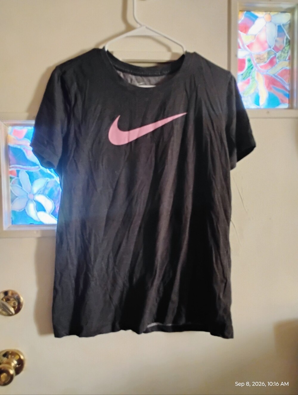 ♥️Nike Black Short Sleeve Tee with Pink Swoosh